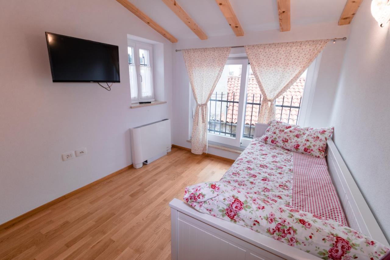 Apartments Pia Piran Zewnętrze zdjęcie