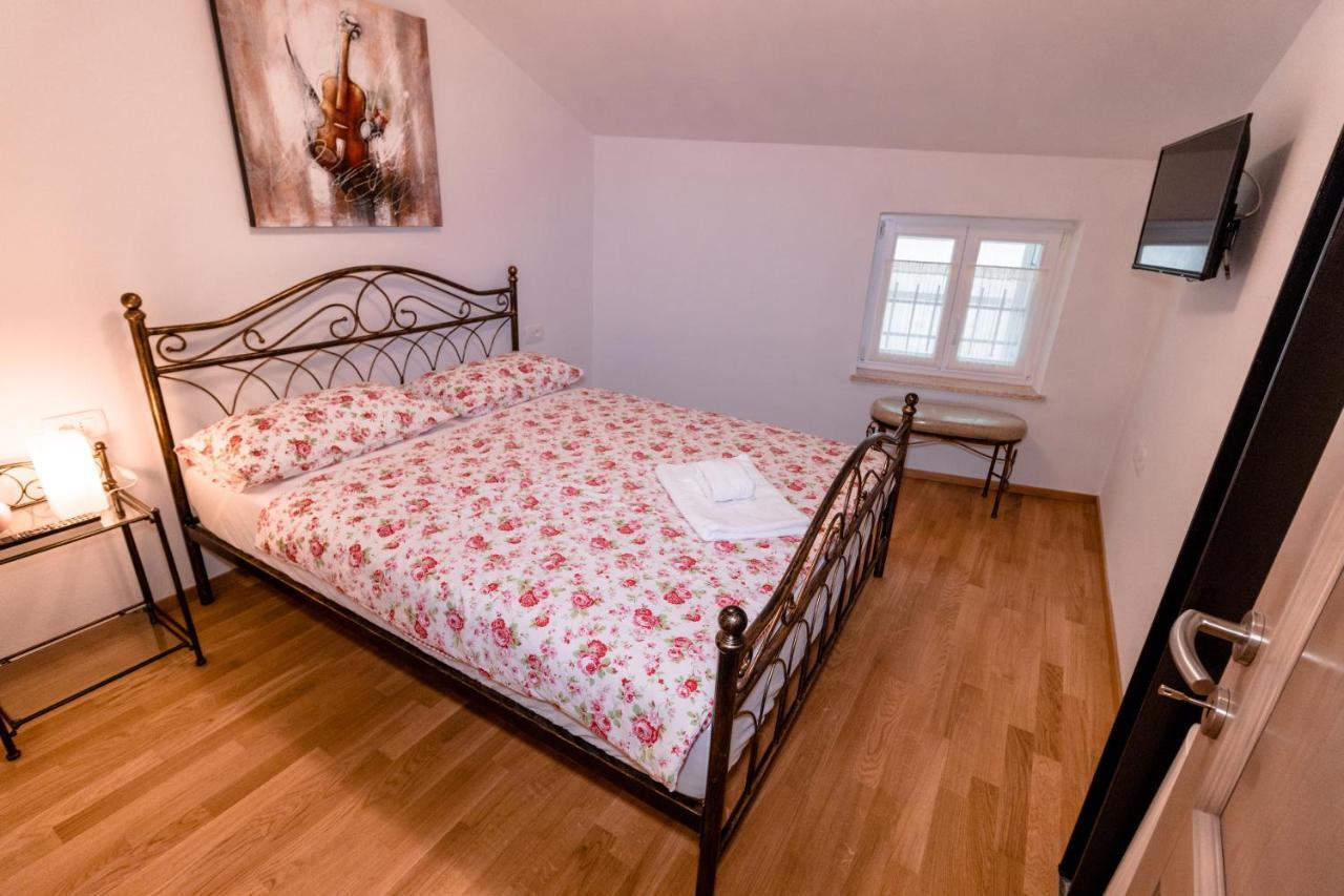 Apartments Pia Piran Zewnętrze zdjęcie